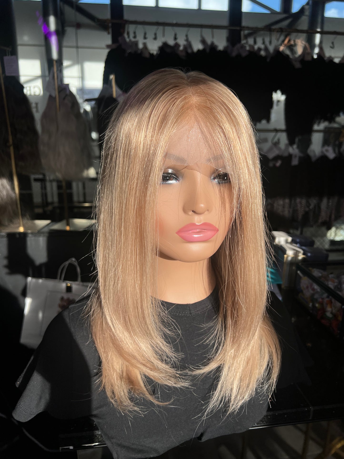 European highlights blond wig .