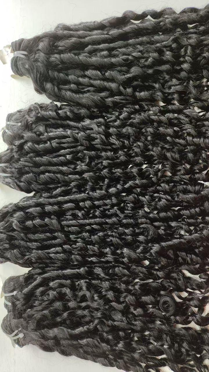 Exotic curls