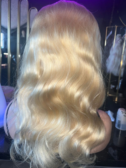 Blond bodywave wig