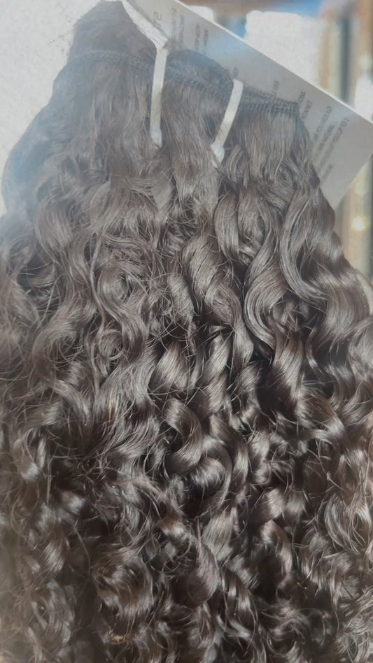 Kinky curls